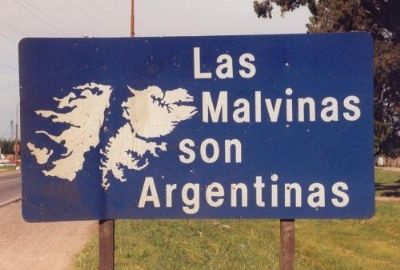 Las dos veces que Gran Bretaña ofreció devolver las Malvinas y la Argentina frustró