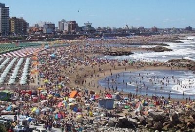 ¿Cuarentena en vacaciones de verano?, la vacuna estaría para marzo o abril en Argentina