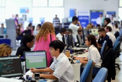 Covid-19: los vacunados podrán ser convocados a trabajar de manera presencial
