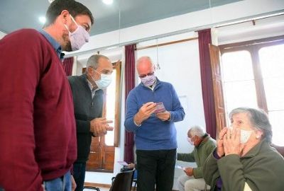 El Ministro de Salud provincial, Daniel Gollan, visitó Mercedes