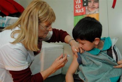 A partir del 1 de octubre comienza la vacunación de dosis extra de Triple Viral y contra la Polio en la Provincia