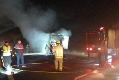 Incendio de un camión en ruta 5 altura Jauregui