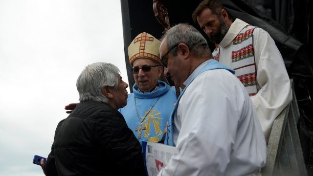 Monseñor Radrizzani pidió perdón por la misa del pan, paz y trabajo