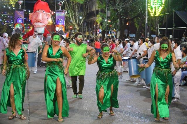 Arrancaron con una gran fiesta los Carnavales Mercedes 2019