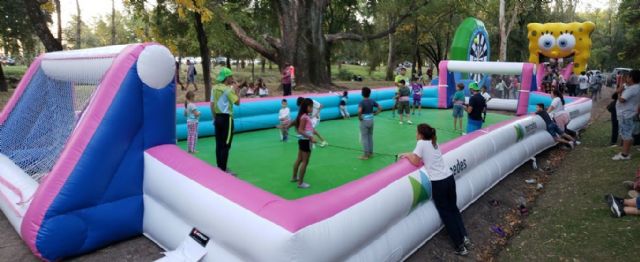 Este fin de semana inflables gigantes, juegos, titeres y deporte en La Trocha