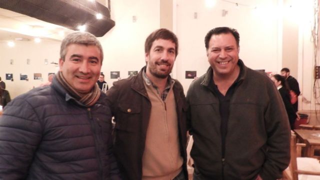 Arrancó el Paseo del Vino en el teatro Argentino con presencia de candidatos