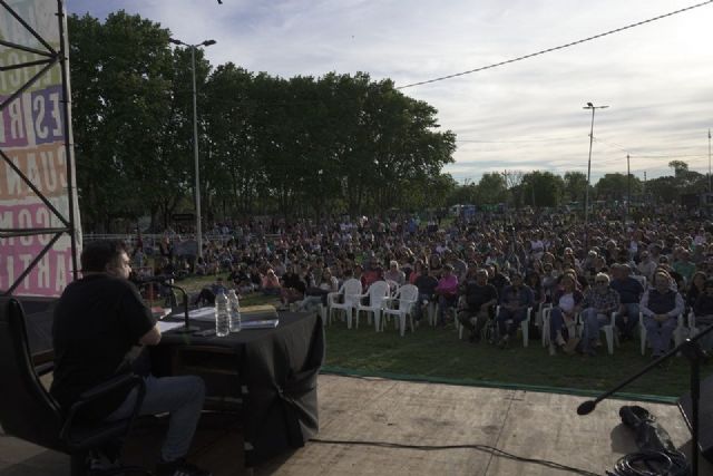 Hernán Casciari volvió a convocar a una multitud en La Trocha