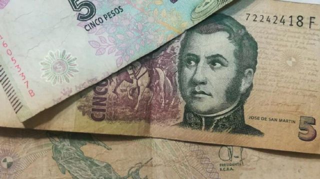 Fuera de circulación, los billetes de 5 pesos pueden valer 30 veces más