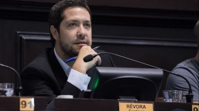El gobernador oficializó a Santiago “Lalo” Révora como Subsecretario de Asuntos Municipales