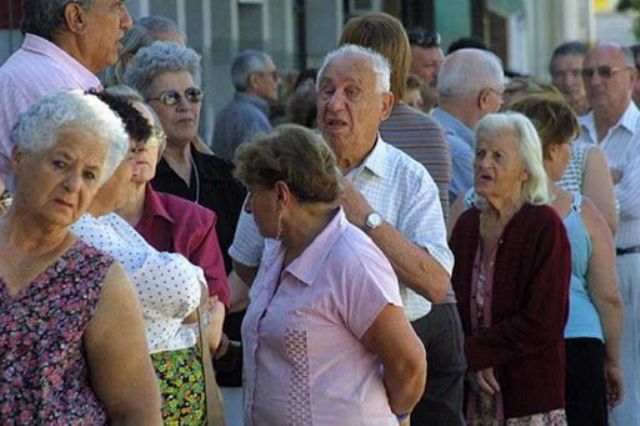 El Gobierno suspende la movilidad jubilatoria hasta el 31 de diciembre