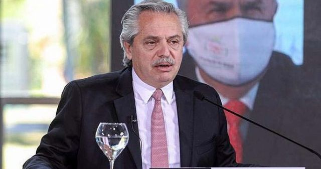 El presidente Alberto Fernández anunció una apertura escalonada