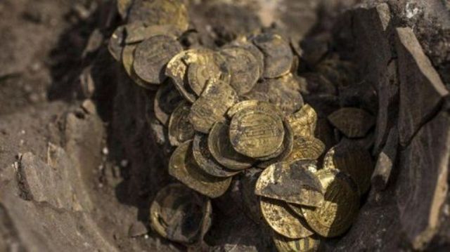 Jóvenes hallaron un tesoro escondido de 1.100 años de antigüedad