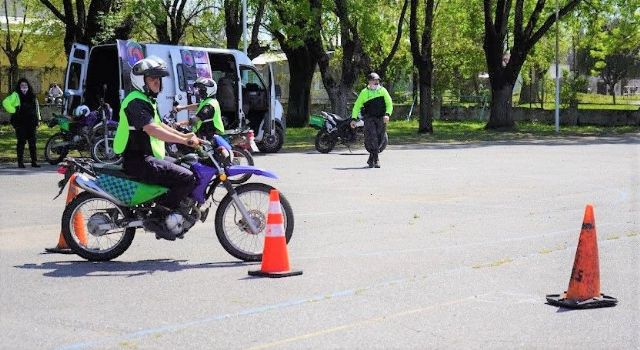 Brindaron un curso para personal policial motorizado