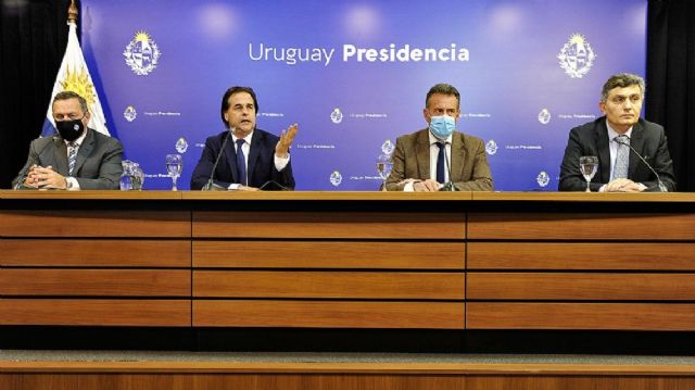 Por el coronavirus, Uruguay cerrará sus fronteras durante el verano 2021