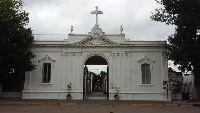 Historia y aquitectura del Cementerio Municipal. Patrimonio Mercedino.