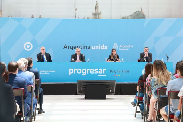 El presidente Alberto Fernández anunció la ampliación del Programa de Respaldo a Estudiantes Argentinos