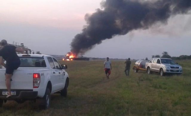 Se prendió fuego un avión hidrante que combatía los incendios en Corrientes
