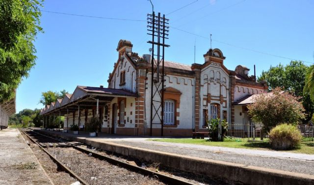 Tren Sarmiento: se incorporarían dos servicios a Suipacha por la mañana y dos por la tarde