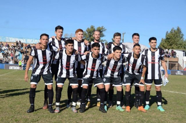 Ultimo partido del torneo de fútbol de Primer D Nacional: Club Mercedes perdió 1 a 0 con Juventud Unida