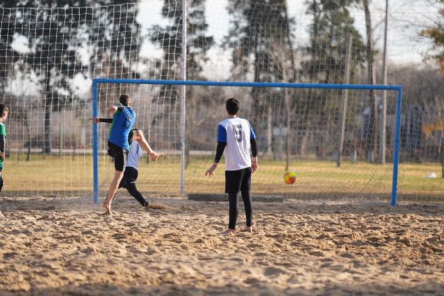 Se inauguró una nueva cancha Beach fútbol y handball