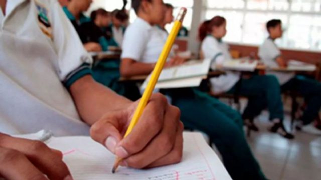 Carrera contra la inflación: el gobierno autorizó un aumento del 18% en la cuota de colegios privados