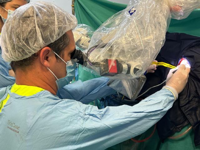 Inédita intervención quirúrgica en el Hospital Dubarry con el paciente despierto
