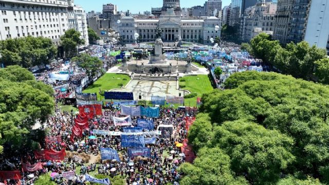 Unos 50.000 manifestantes se reunieron frente al Congreso Nacional
