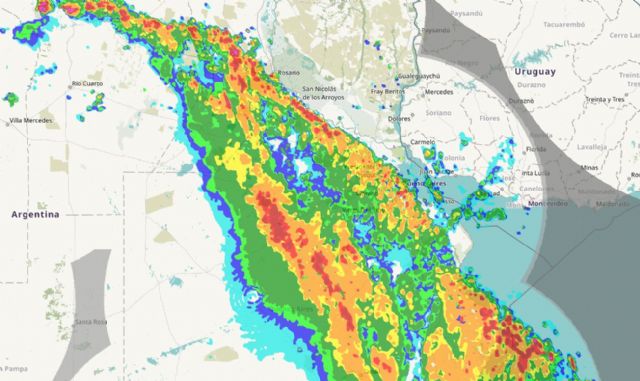 Un segundo frente de tormenta avanza hacia Mercedes y refuerza el alerta amarillo vigente