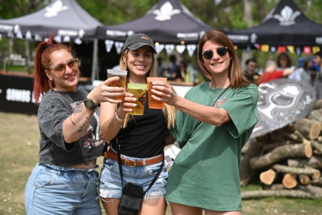 Amar Azul y una noche ricotera: Mercedes prepara un fin de semana de cerveza y música