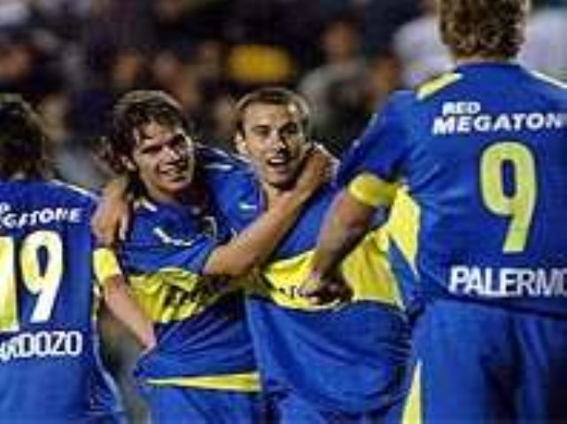 Boca batió a Independiente y es casi campeón