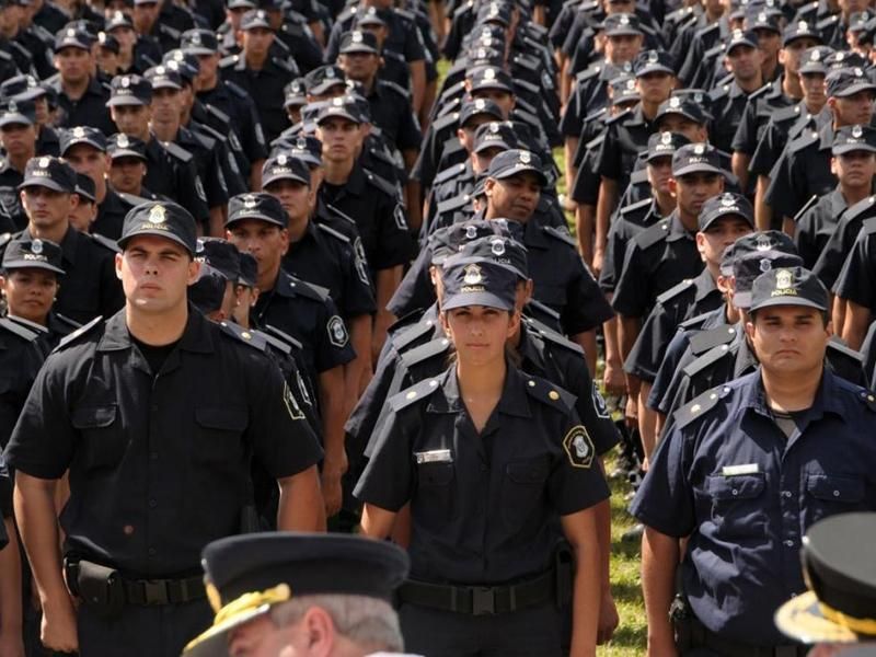 De los miles de policías que fueron exonerados unos 14 prestaron servicios en Mercedes