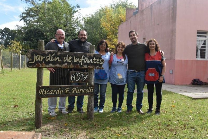 Ustarroz y Pisano visitaron el Jardín 917 y la Escuela 24 de Tomás Jofré