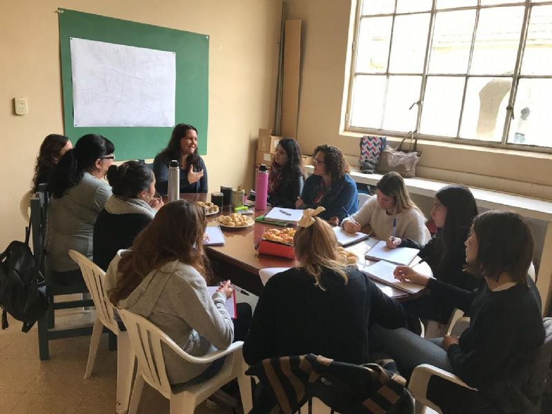 Estudiantes de UNLu realizan acciones pre profesionales desde la Dirección de Niñez