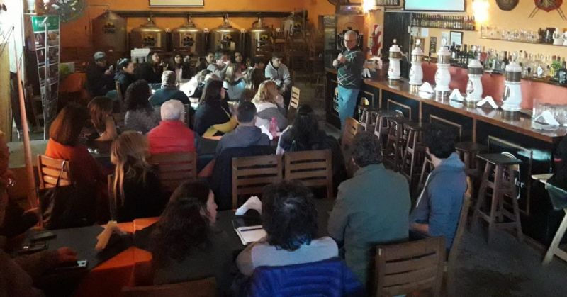Se realizó un taller de quesos y cervecería artesanal