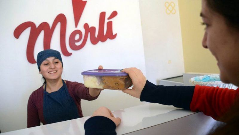 Medioambiente: Una heladería en Neuquén te hace 10% de descuento si llevás tu tupper