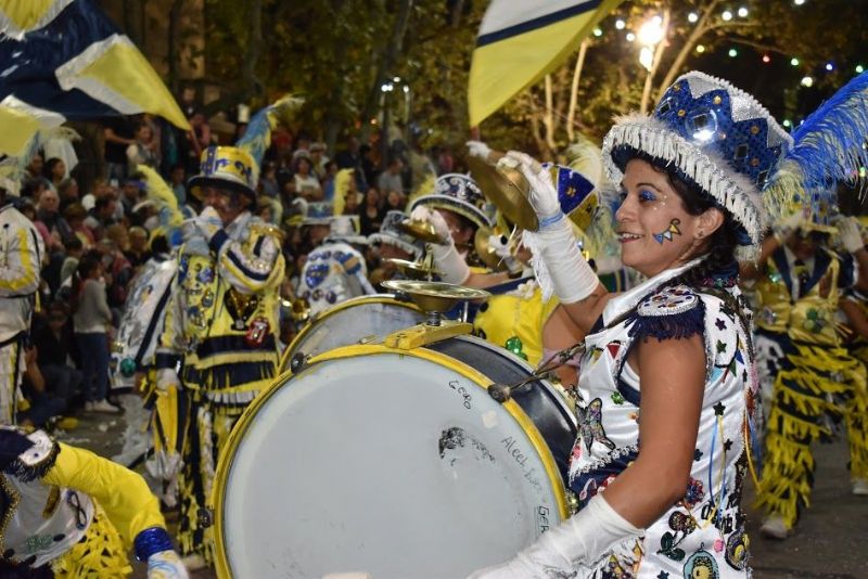 Continúan los multitudinarios carnavales mercedinos