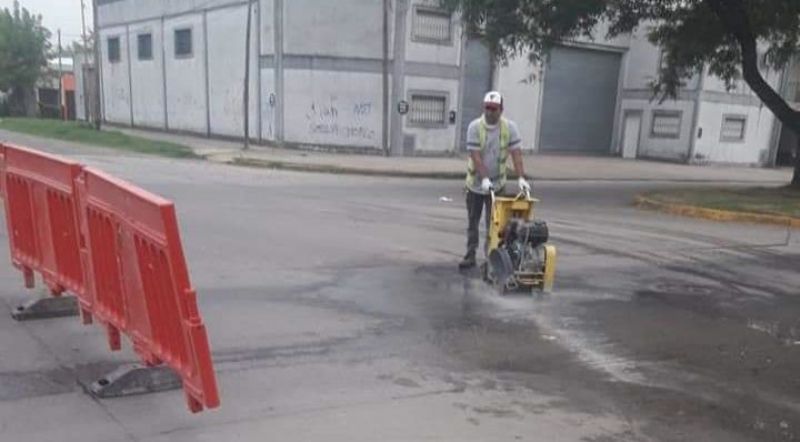 Se lleva a cabo el recambio de cañerías cloacales