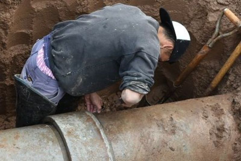 Intenso trabajo de reparación y recambio en la red de agua potable de la ciudad