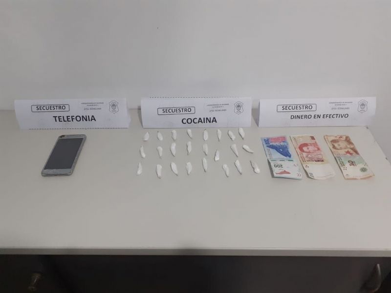Detienen a vendedor de droga en Gowland