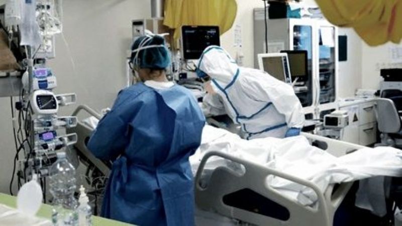 No bajan: otra vez se anunciaron más de 10 mil casos de coronavirus en el país