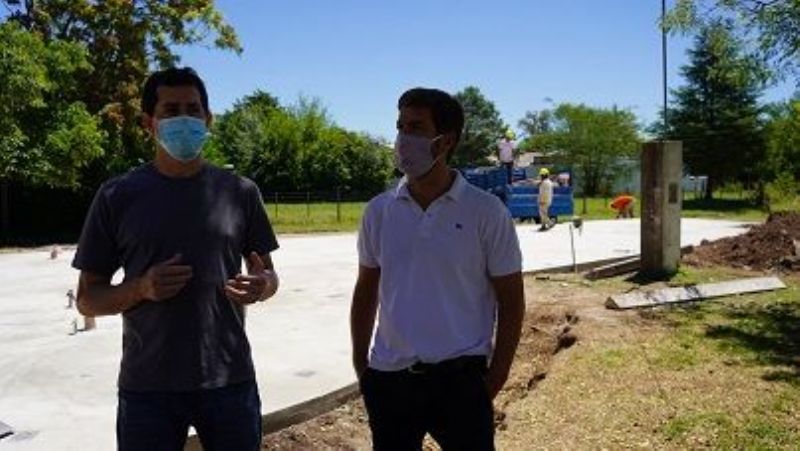 Ustarroz y De Pedro recorrieron obras del Hospital Odontológico