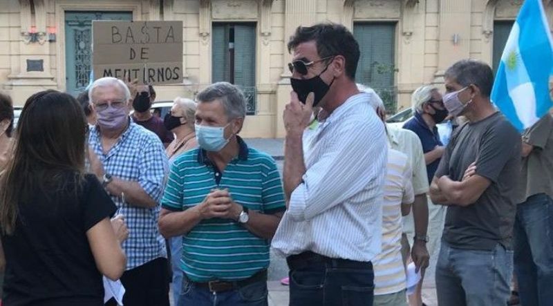 Juntos por el Cambio exige registro público de vacunación y que se sepan nombres