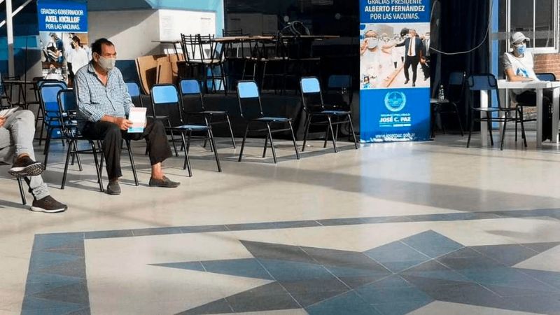Denuncian politización de la vacunación: “Gracias Alberto Fernández por las vacunas” rezan los carteles de José C. Paz