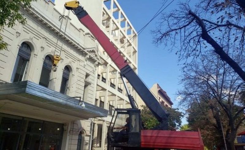 Avanza la obra de recuperación de la Sala A del Teatro Argentino