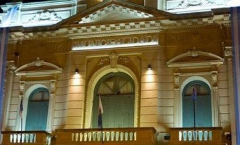 El Municipio acordó un aumento para sus empleados del 35%