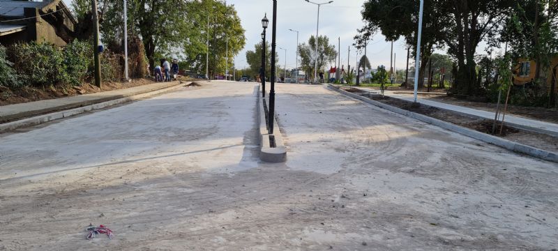 Pavimentación y luminarias ya son una realidad en 15 entre 40 y 42