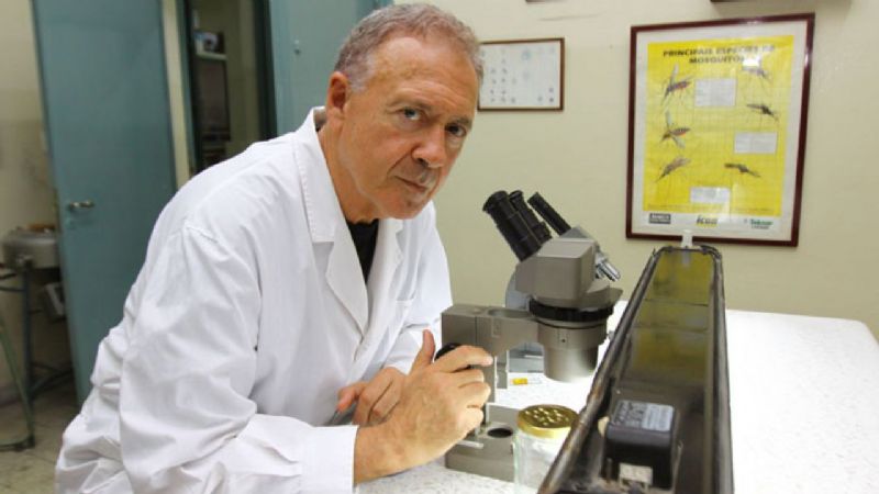 Hugo Pizzi: “Si una persona tuvo Covid-19 y luego es vacunada, queda con inmunidad permanente”