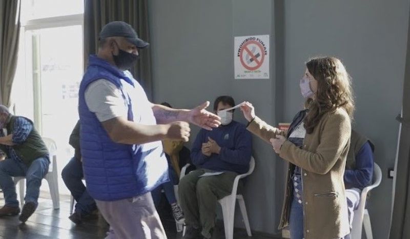 Ley Micaela: nuevos cursos y entrega de certificados a participantes