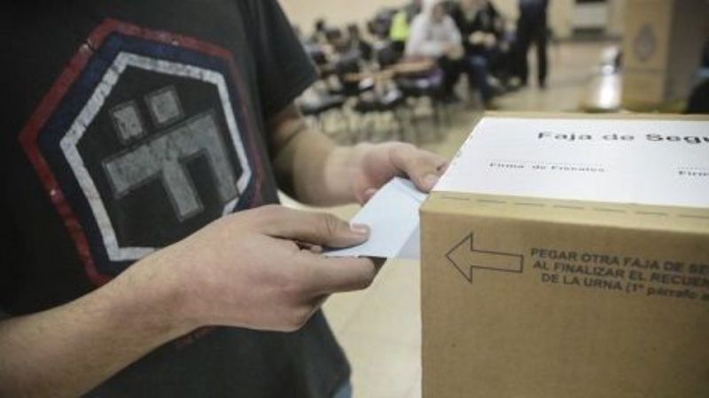 ¿Cuántos menores de 18 años podrán ir al cuarto oscuro el domingo?
