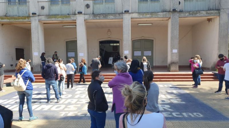 Con casi un 10% el voto en blanco se situó en tercer lugar